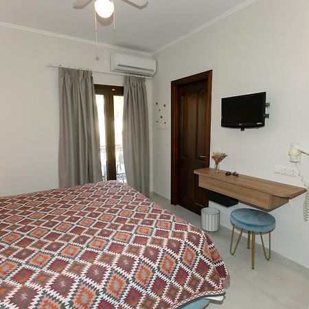 Paradise Hotel Парга Экстерьер фото