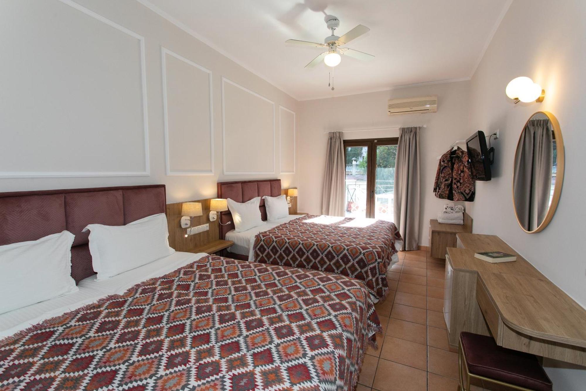 Paradise Hotel Парга Экстерьер фото